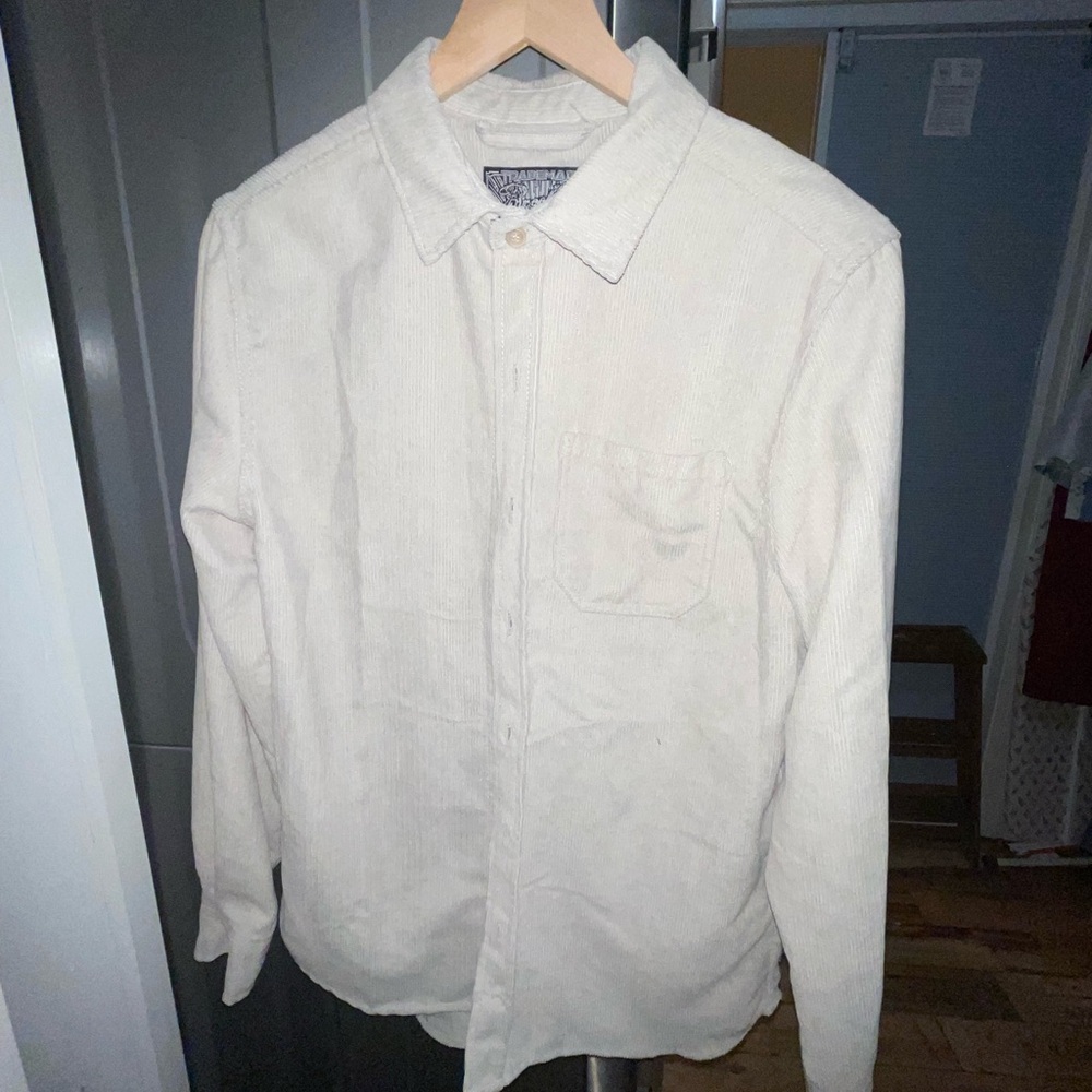Button down - Picture 1 of 3